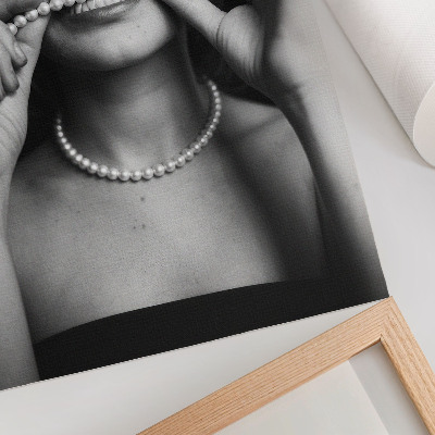 Poster decorativo óculos de contraste com pérolas em estilo glamour preto e branco