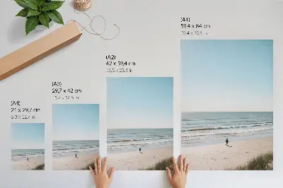 Impressão em tela paisagem de praia com mar calmo e céu azul em estilo minimalista e harmonioso