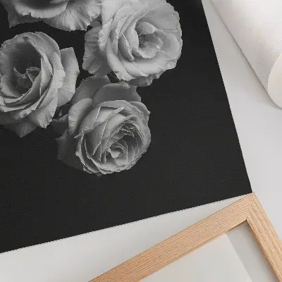 Poster para cozinha com estampa de rosas pretas e brancas em estilo minimalista elegante