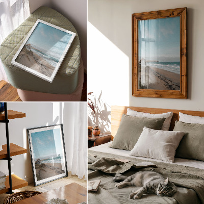 Impressão em tela Praia, ondas, casa em um penhasco, cores pastel