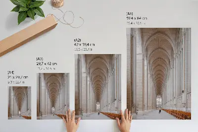 Poster para cozinha com arcos altos que transmitem elegância, simetria, paz e espaço