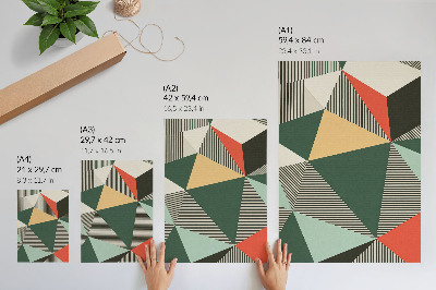 Poster para cozinha Diversos triângulos e listras em tons fortes.