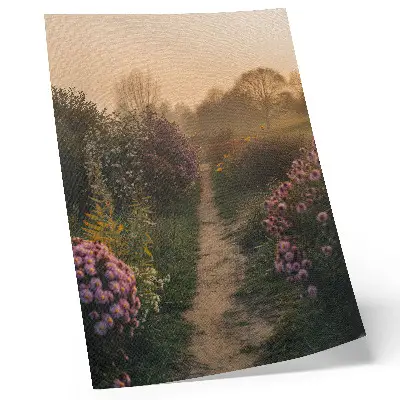 Poster para cozinha caminho de jardim encantador com flores e neblina matinal