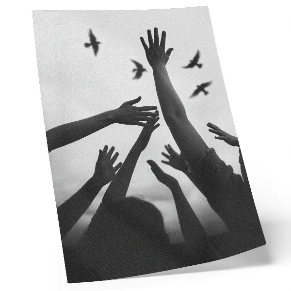 Poster para cozinha estilo minimalista com mãos para cima