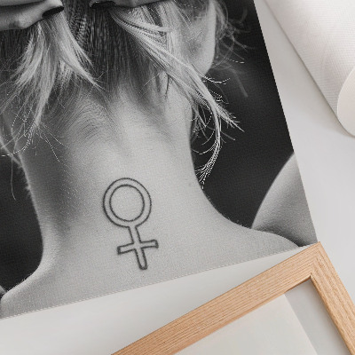 Arte de parede Elegância em preto e branco, minimalismo, um símbolo de feminilidade.