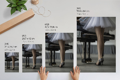 Poster decorativo Bailarina ao piano, elegância e delicadeza.