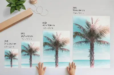 Arte de parede palmeira sobre o mar azul com céu aveludado tropical