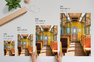 Poster decorativo Interior da carruagem amarela com assentos laranja