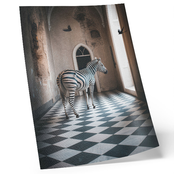 Impressão em tela Zebra tendo como pano de fundo arquitetura com pássaros em voo.
