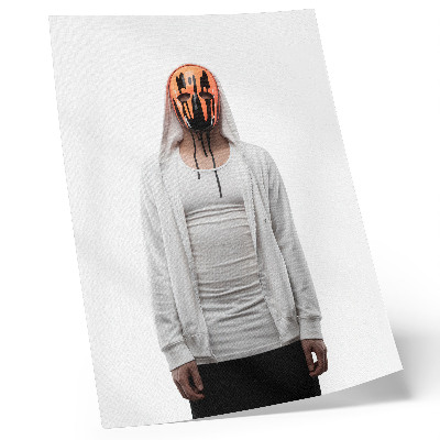 Poster decorativo Uma figura com máscara laranja e roupas brancas.