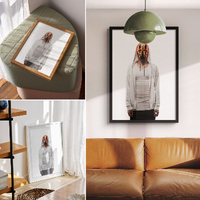 Poster decorativo Uma figura com máscara laranja e roupas brancas.