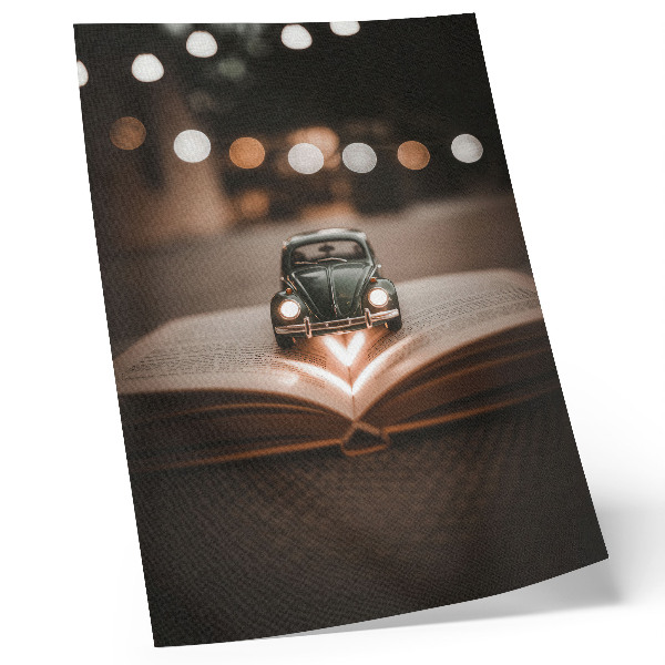 Arte de parede Carrinho em miniatura sobre um livro com luzes mágicas