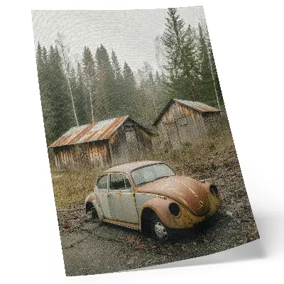 Poster para cozinha com estampa de carro enferrujado em barracão de madeira na floresta verde