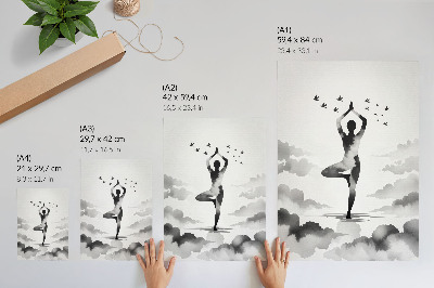 Poster decorativo Silhueta em preto e branco nas nuvens com pássaros