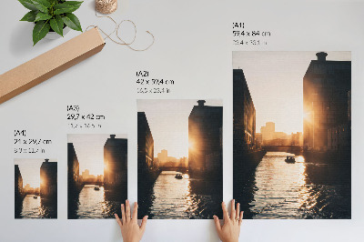 Poster decorativo Edifícios industriais sob a luz do sol