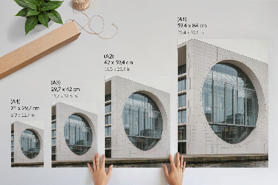 Arte de parede Fachada futurista, linhas retas, estrutura de vidro.