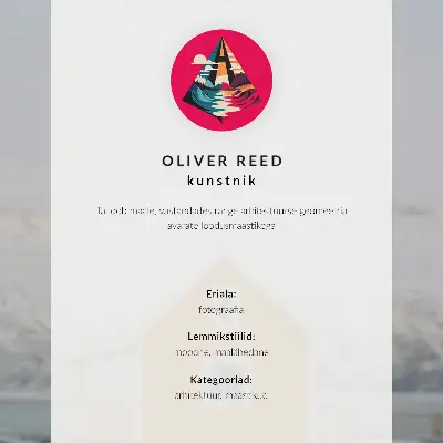 Poster para cozinha celeiro na encosta com paisagem de inverno e floresta enevoada