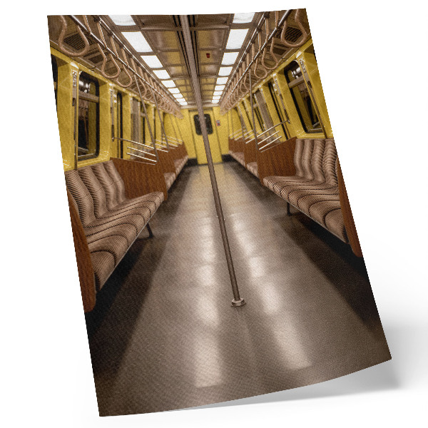 Poster decorativo Interior de metrô em madeira amarela moderna