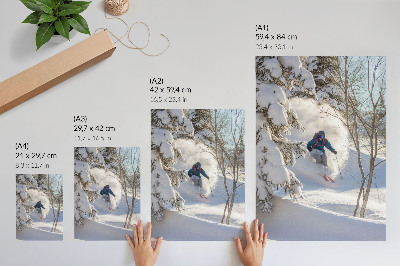 Arte de parede Esquiador na dinâmica da floresta de inverno na neve