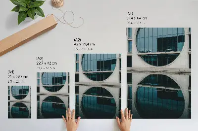 Arte de parede reflexo do vidro em fachada de arquitetura moderna
