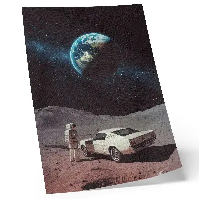 Impressão em tela retratando astronauta na Lua com carro e estrelas da Terra