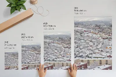 Poster decorativo casas coloridas com montanhas de inverno em harmonia com a natureza