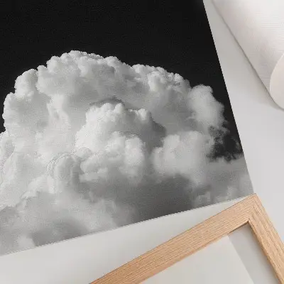 Poster para cozinha nuvens em fundo preto sem detalhes desnecessários