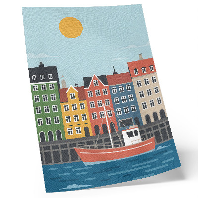 Poster para cozinha Casas coloridas em prédios residenciais, barco na água em um dia ensolarado.