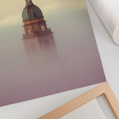 Poster decorativo Torre na neblina, cores delicadas, composição serena.