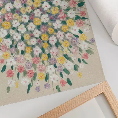 Poster decorativo com estampa de flores coloridas e folhas em tons pastel