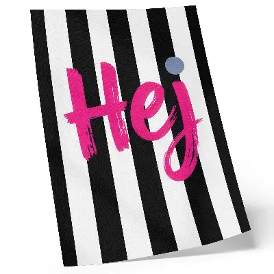 Poster decorativo com listras pretas e brancas e letras rosa