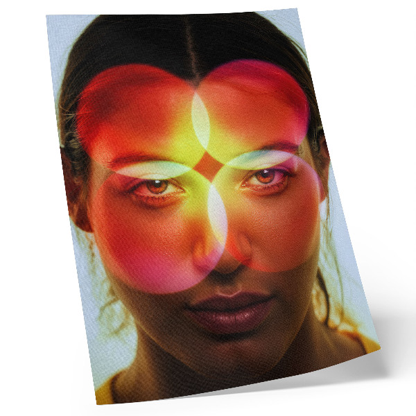 Poster decorativo Rosto humano com círculos de energia coloridos
