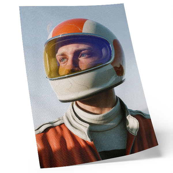 Impressão em tela Uma figura com um capacete espacial, atmosfera futurista.