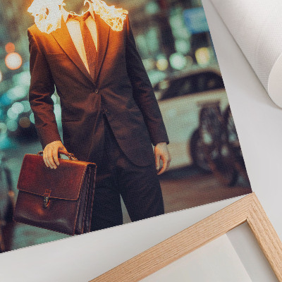 Arte de parede Homem elegante com a cabeça em chamas na cidade