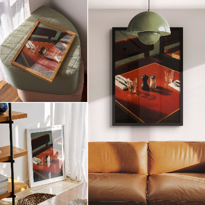 Poster decorativo Uma mesa em um restaurante com especiarias e utensílios de vidro.