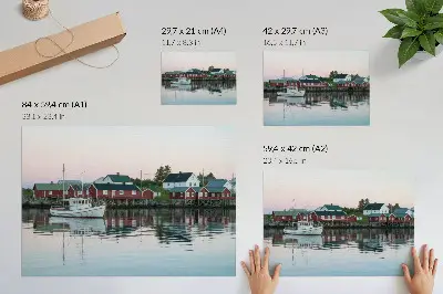 Poster para sala com estampa de casas vermelhas em estilo cubista à beira do lago
