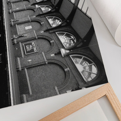 Poster em tela A elegância da arquitetura urbana, a luz e a sombra.