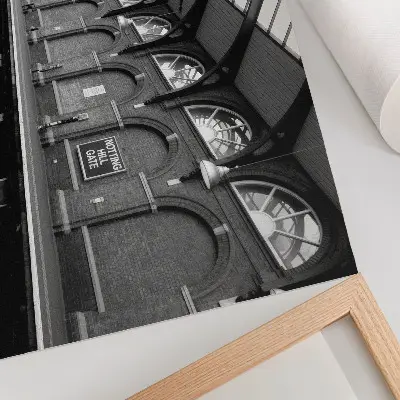 Poster em tela a elegância da arquitetura urbana com destaque para luz e sombra