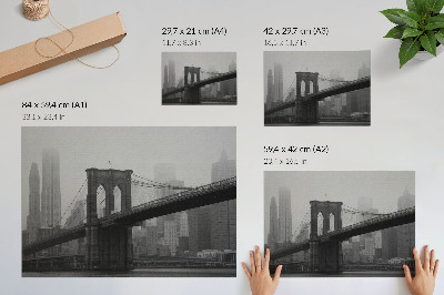 Poster A ponte e a cidade em tons de cinza, paz e elegância.