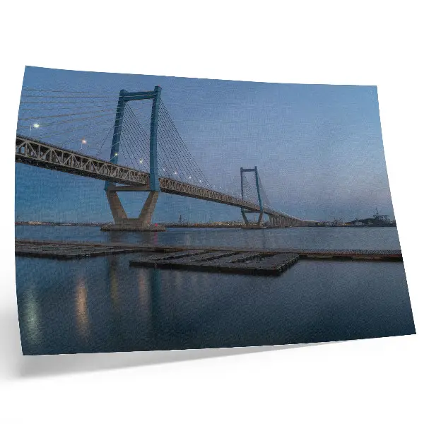Poster para a sala ponte ao anoitecer com água calma e estilo moderno