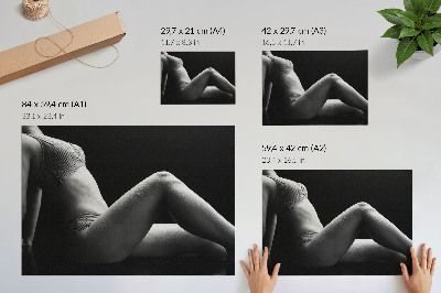 Poster Estética em preto e branco com uma composição harmoniosa.