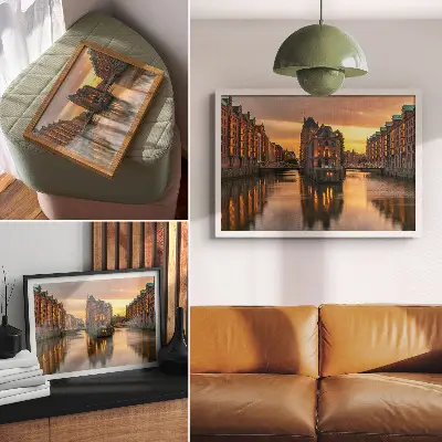 Poster mural com águas calmas, edifícios de tijolos e luz quente
