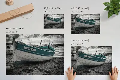Pôster barco na praia com tema de paz, sonho e aventura