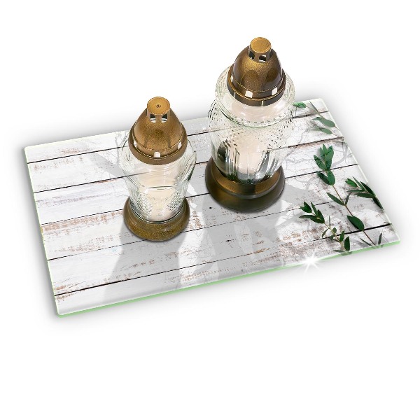 Base para velas de cemitério Tábuas e folhas velhas