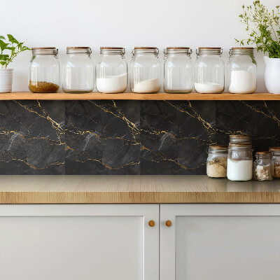 Pavimento vinílico Mármore escuro e dourado