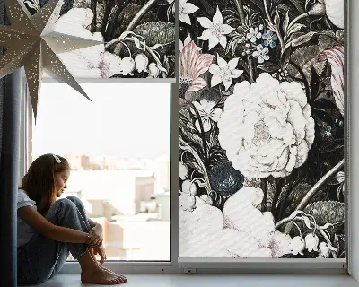 Estores de rolo interiores Um buquê de flores