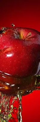 Estores de rolo para janela Uma maçã regada com água