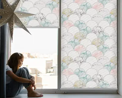 Estores de rolo interiores blackout Escamas coloridas
