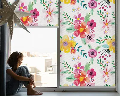 Estores de rolo em tecido blackout flores pintadas