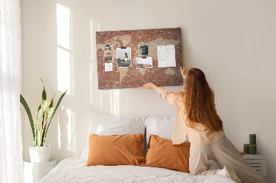 Quadro de aviso de cortiça Mapa em um tijolo